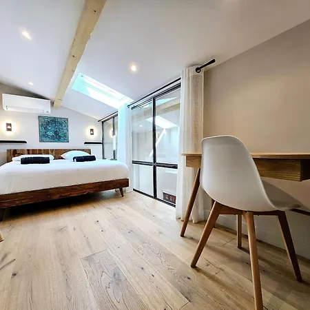 Le Dotec Méditerranéen - Triplex Dans Le Vieil Antibes