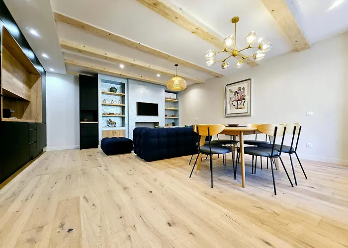 Le Dotec Mediterraneen - Triplex Dans Le Vieil Apartmán