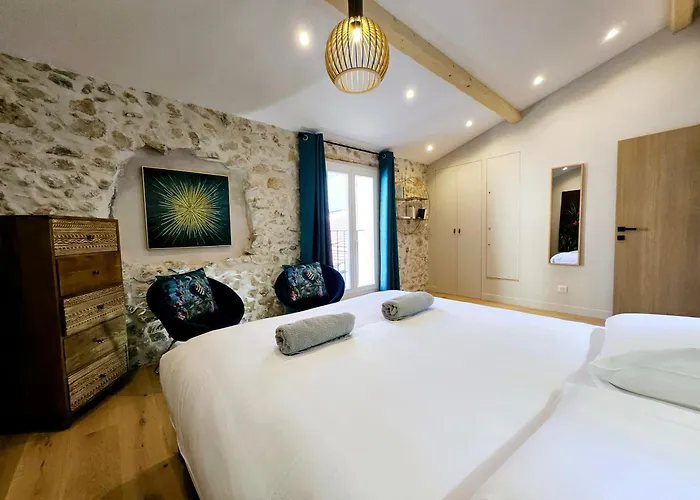 Le Dotec Méditerranéen - Triplex Dans Le Vieil Antibes