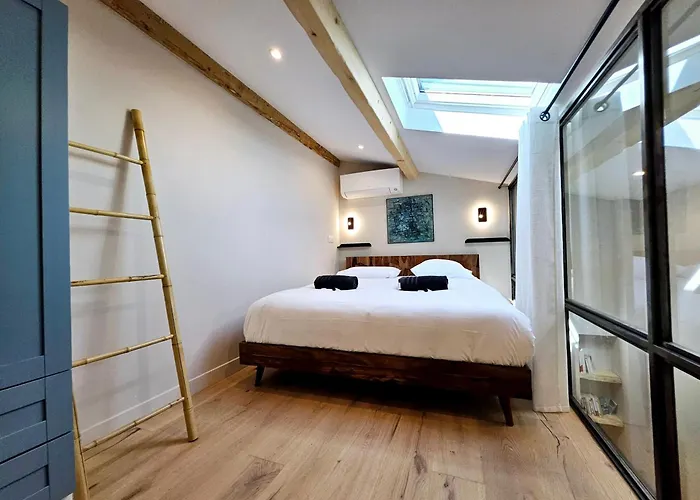 Le Dotec Mediterraneen - Triplex Dans Le Vieil * Antibes